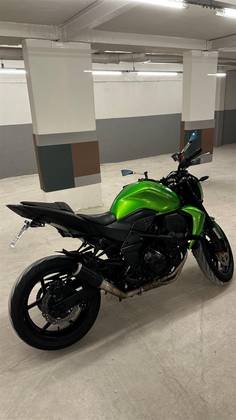 KAWASAKI Z-750 KAWASAKI Z-750